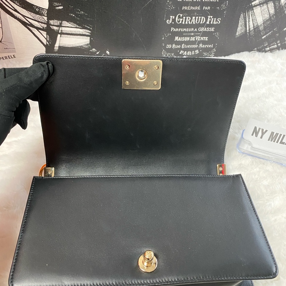 CHANEL
Medium Python Boy Bag - Picture 6 of 12